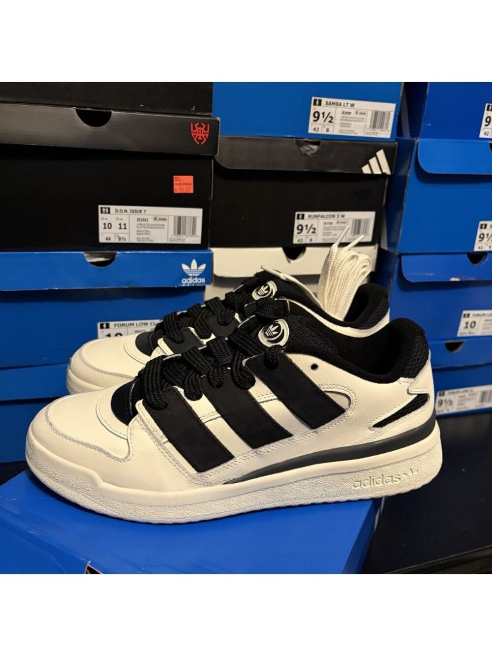 Size 10.5 - adidas Forum2000 Off White Black- Jq5241 - Picture 1 of 5